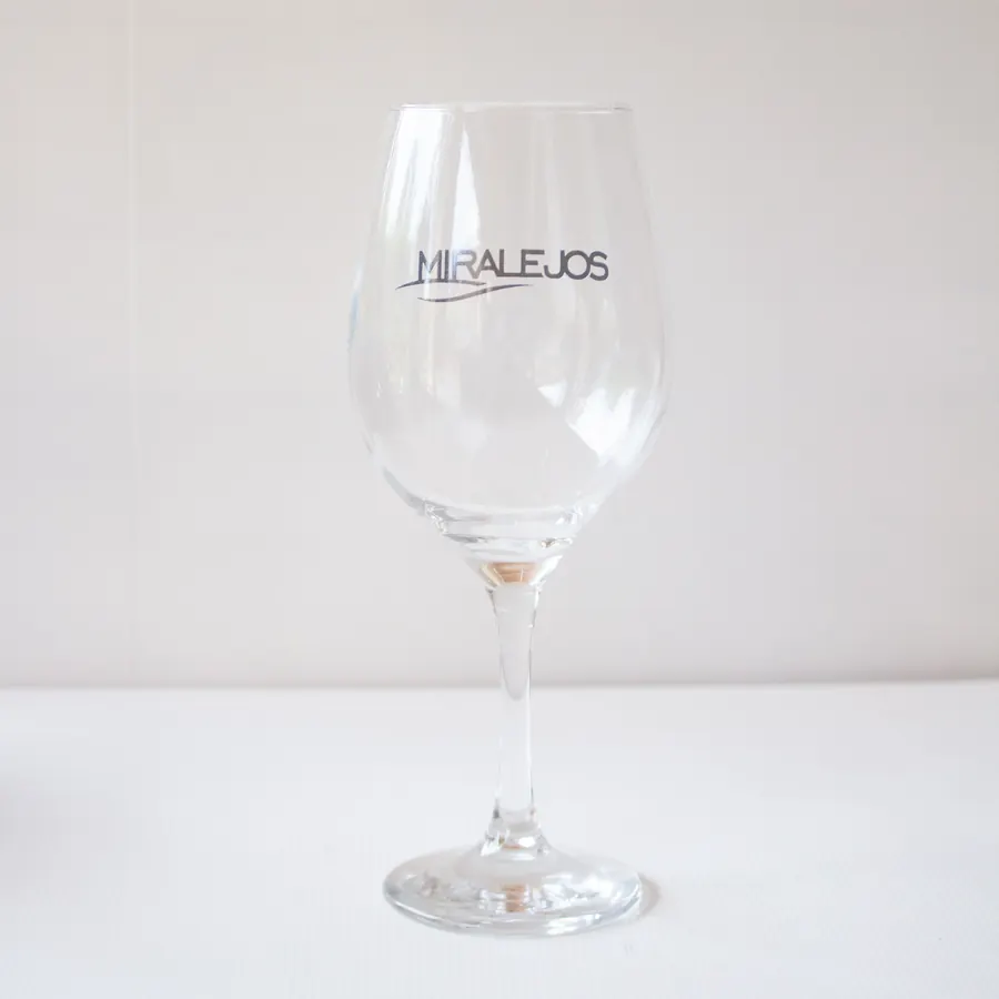 Copa de Vino, merchandising con logo de MondoBox